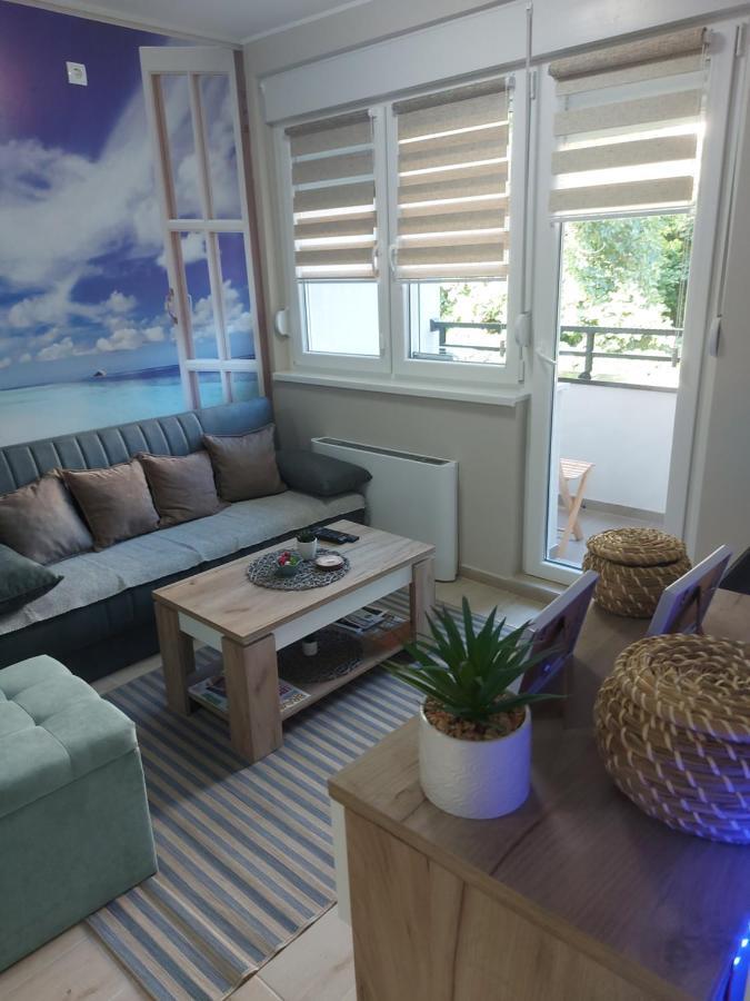 # Espresso 2 Apartman Sa Garazom สเรมสกา มิโตรวิตซา ภายนอก รูปภาพ